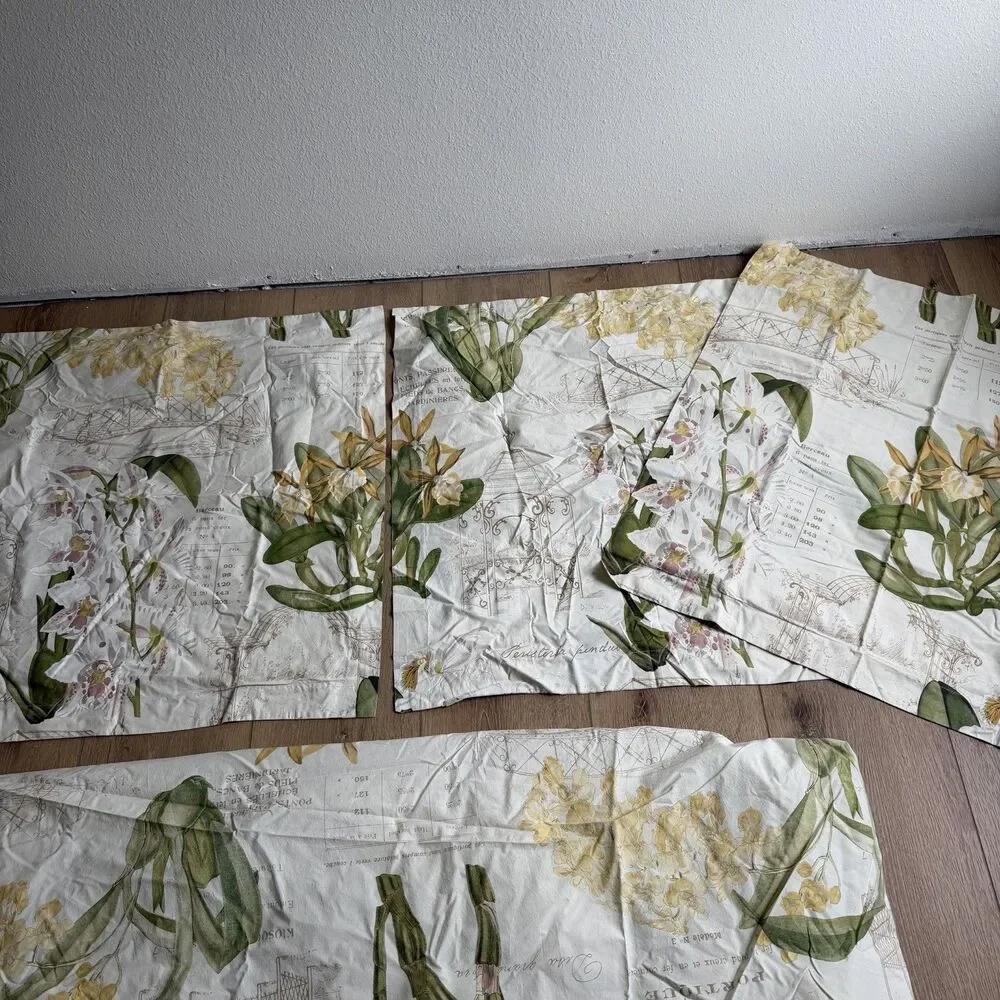 Pottery Barn Rare Orchid Pattern Duvet Cover - King with 3 Euro Shams